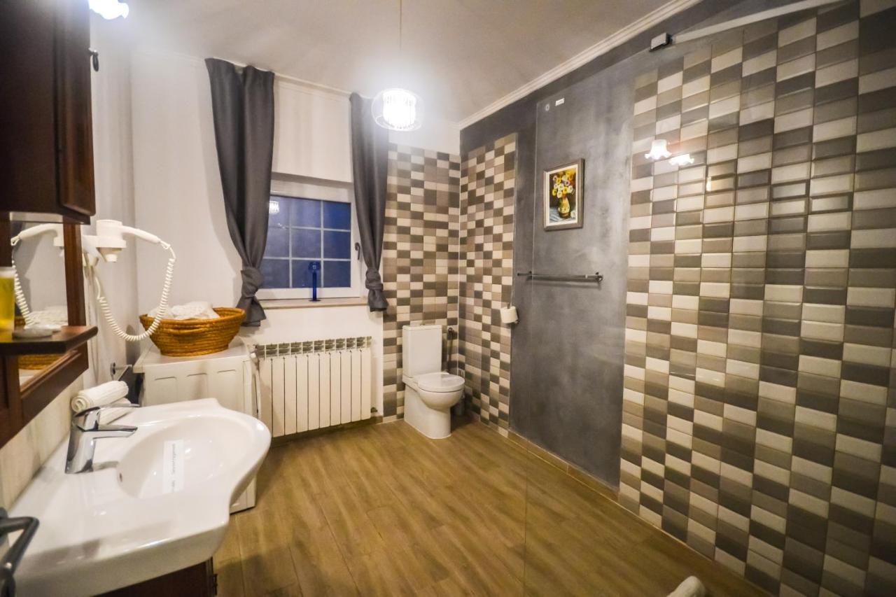 Sarada Boutique Luxury Apartment Дева Екстериор снимка